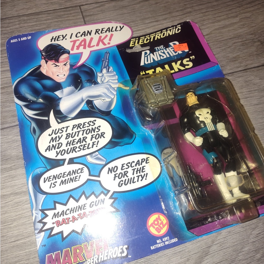 Marvel - The Punisher Talking 90’s Action Figure